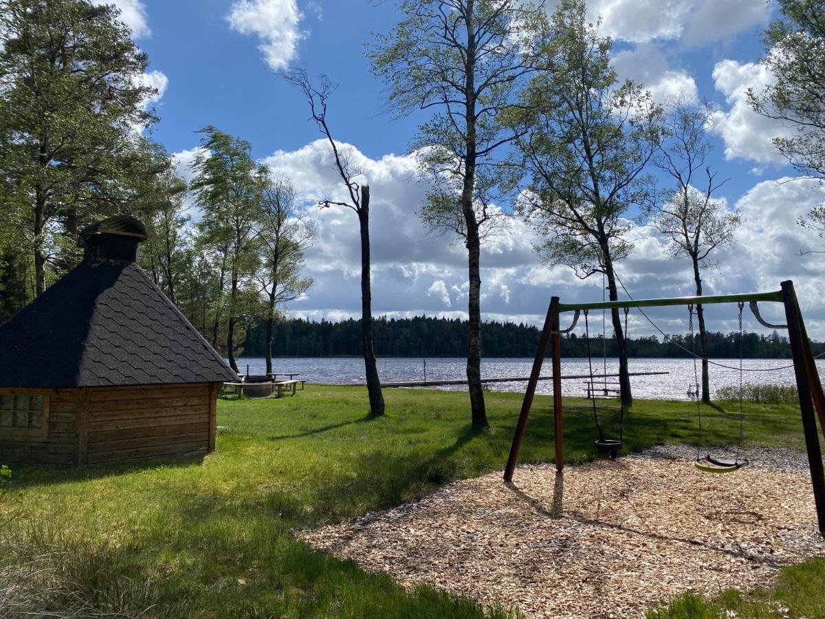 Skog Fegen Naera Ullared Villa Exterior photo